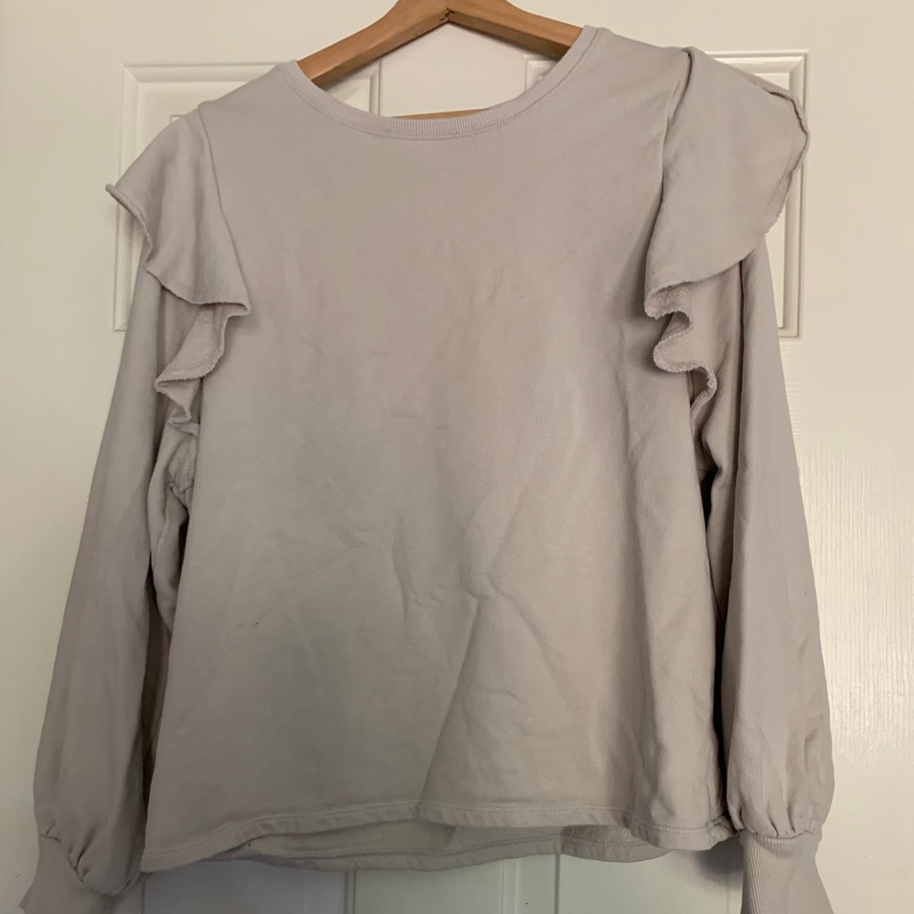 Size medium Universal Thread sweatshirt beige